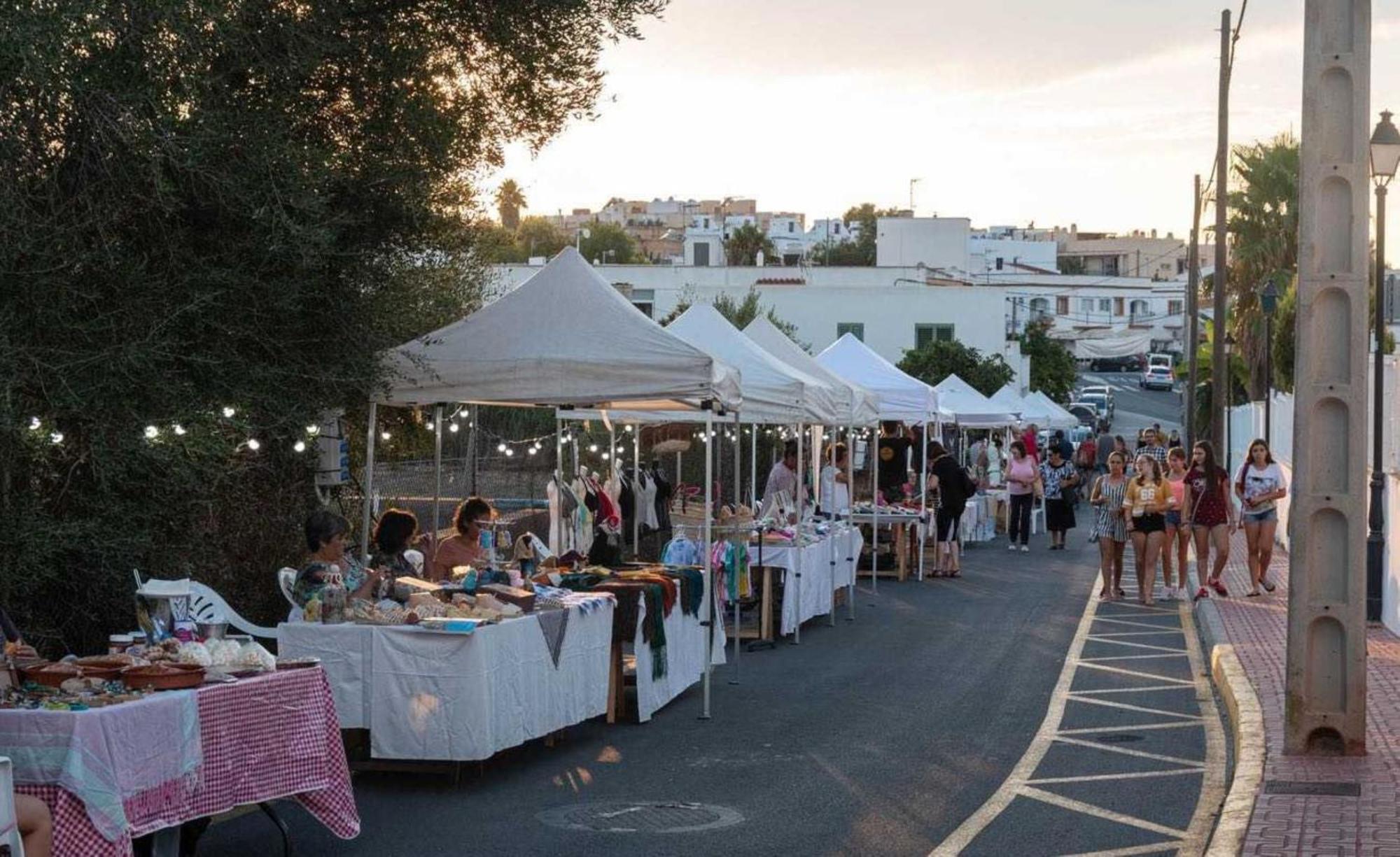 Hotel Hostal Cisne à Sant Antoni de Portmany Extérieur photo
