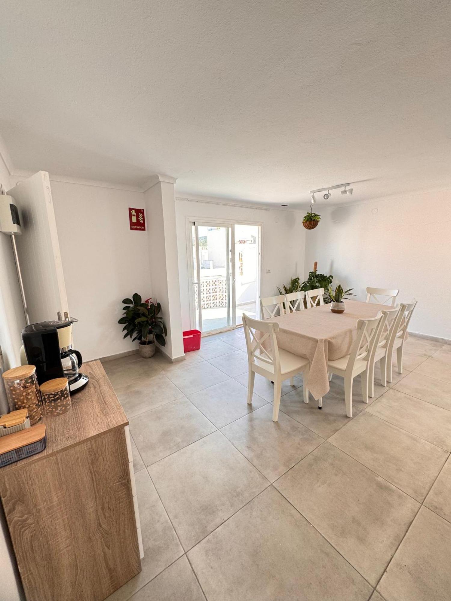 Hotel Hostal Cisne à Sant Antoni de Portmany Extérieur photo