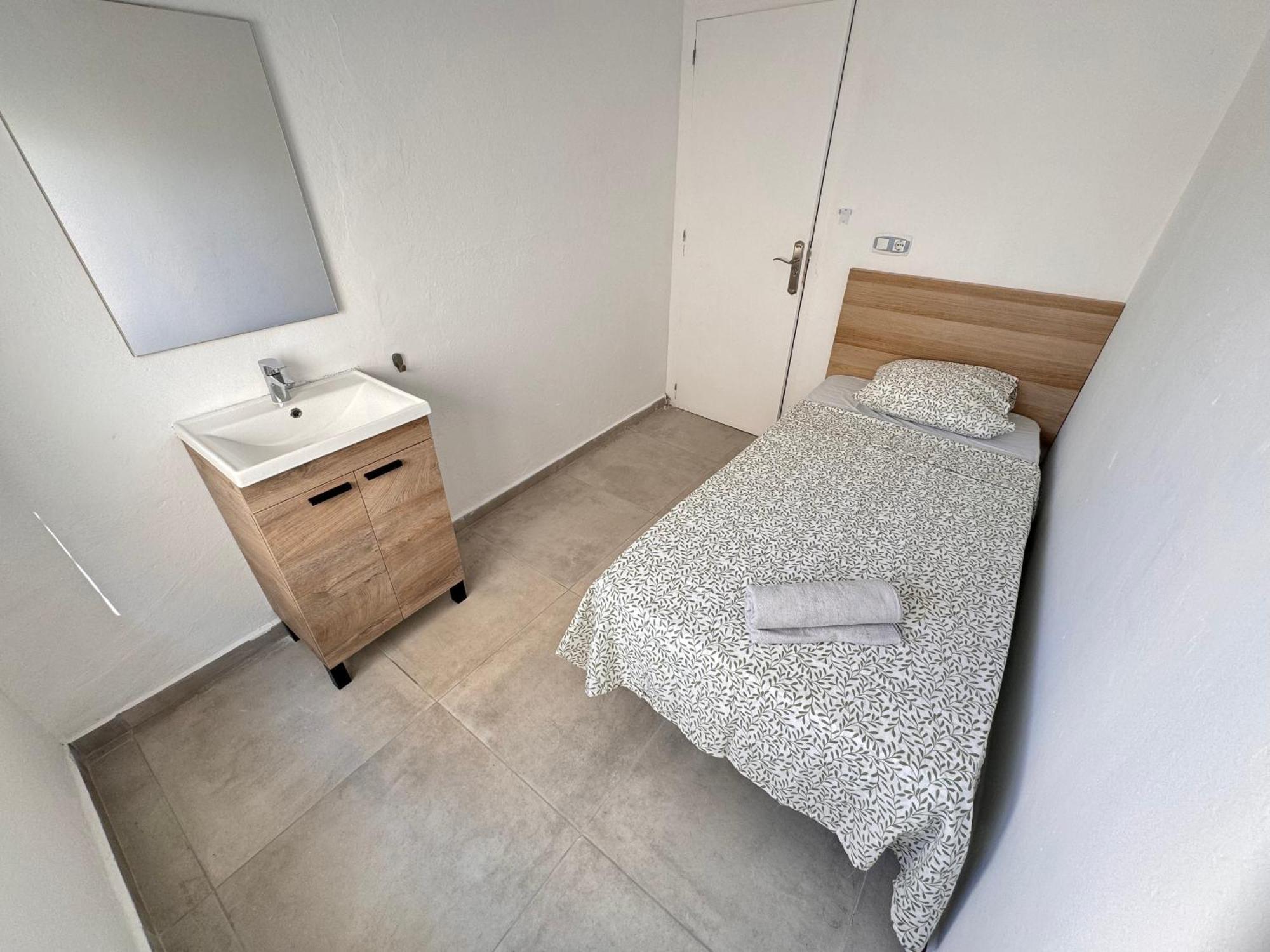 Hotel Hostal Cisne à Sant Antoni de Portmany Extérieur photo