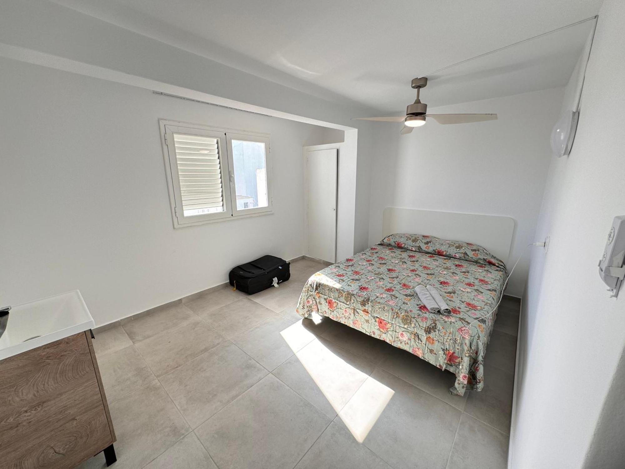 Hotel Hostal Cisne à Sant Antoni de Portmany Extérieur photo